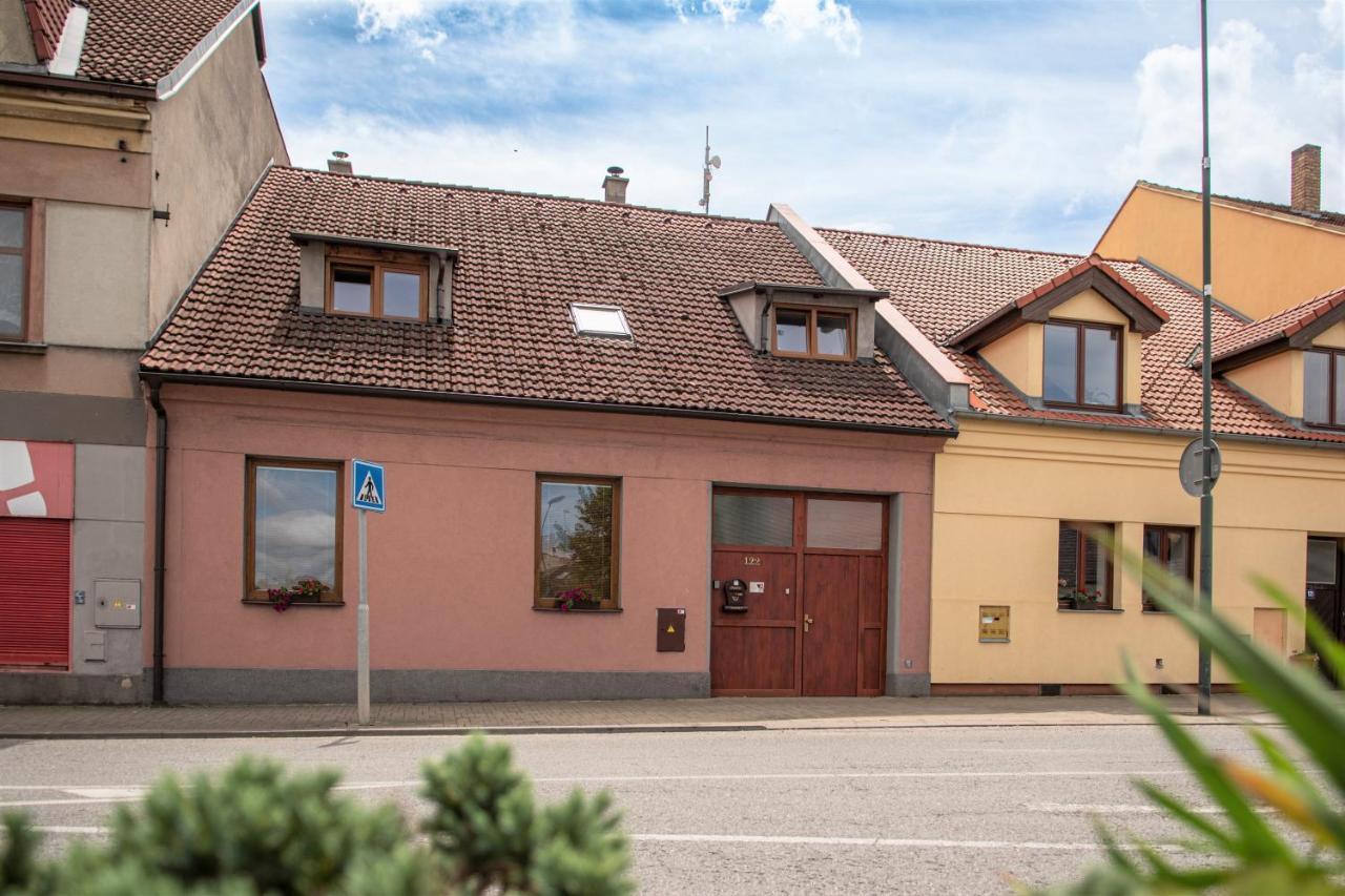 Podkrovni Apartman S Vyhledem Na Namesti Lomnice nad Lužnicí Extérieur photo